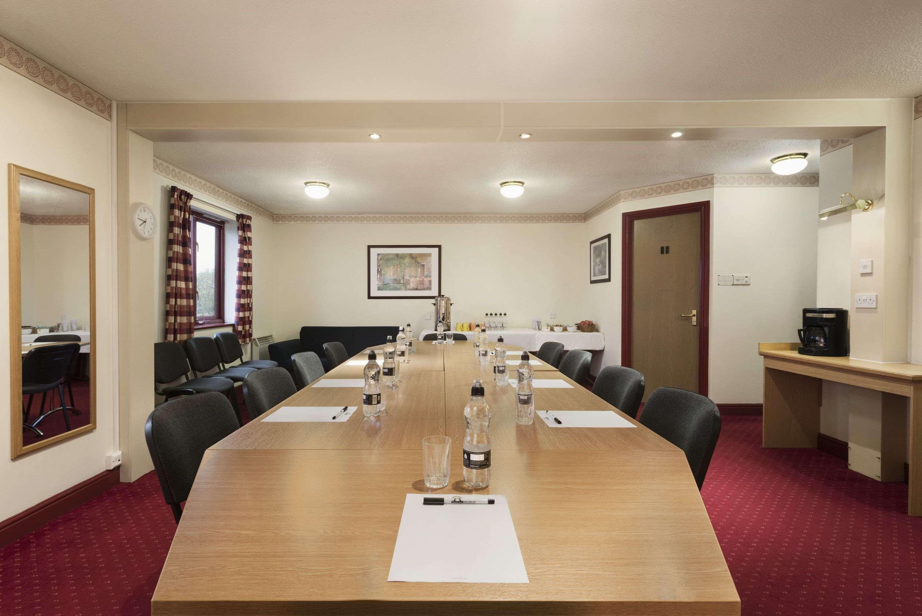 Days Inn Tewkesbury Strensham Eksteriør bilde