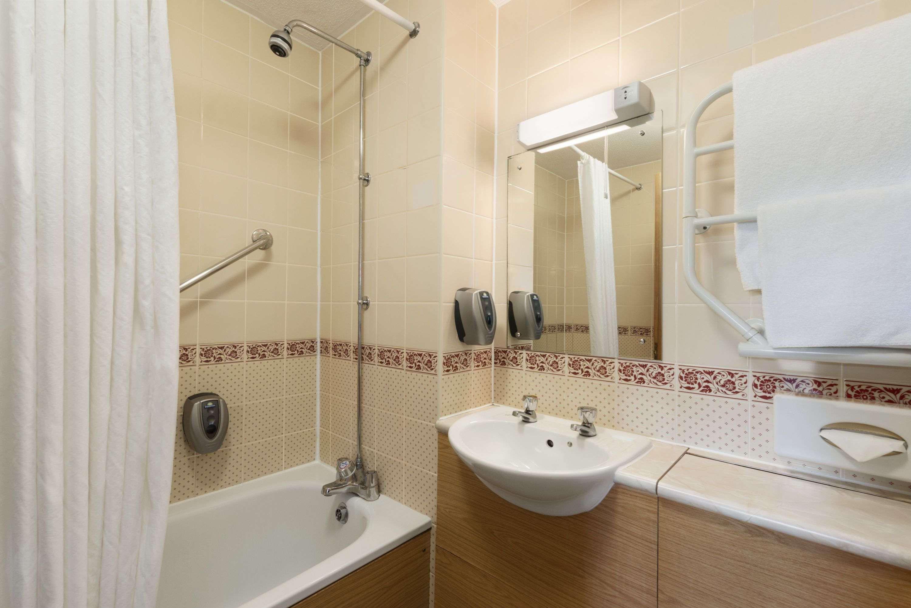 Days Inn Tewkesbury Strensham Eksteriør bilde
