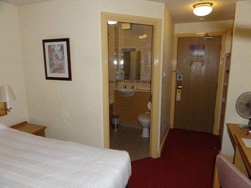 Days Inn Tewkesbury Strensham Eksteriør bilde