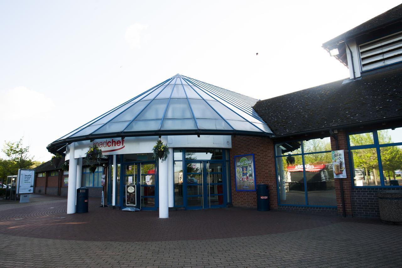 Days Inn Tewkesbury Strensham Eksteriør bilde
